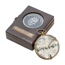 Load image into Gallery viewer, Royal Navy 1917 Replica Brass Compass in Wooden Box – Nautical Gift