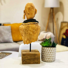 Load image into Gallery viewer, African wooden sculpture back side picture