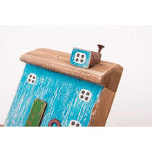 Load image into Gallery viewer, Driftwood Coat Hook with Seaside House – Rustic Nautical Wall Hook 22 cm
