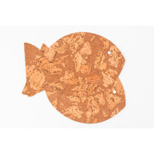 Load image into Gallery viewer, Eco-Friendly Fish-Shaped Cork Table Mats – Set of 3 – Natural Trivets
