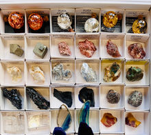 Load image into Gallery viewer, Box with 54 Minerals and Crystals - Collectables
