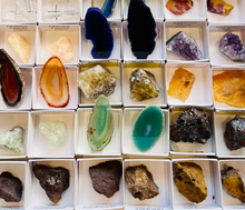 Load image into Gallery viewer, Box with 54 Minerals and Crystals - Collectables
