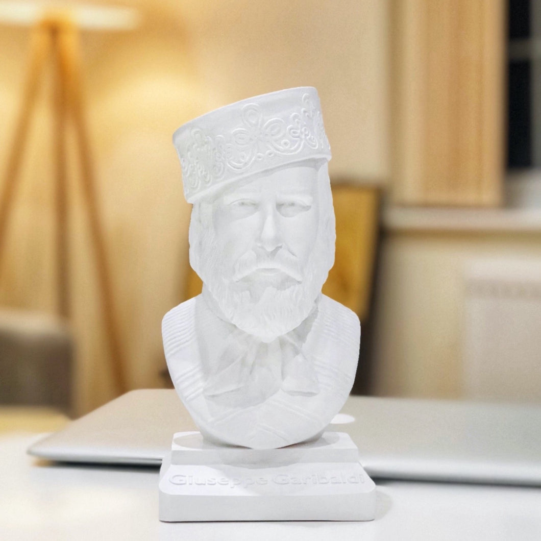 Giuseppe Garibaldi  Bust White Alabaster and Plaster H20cm