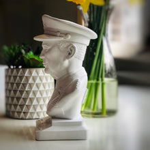 Load image into Gallery viewer, Dwight D. Eisenhower Bust White Alabaster and Plaster 20cm
