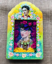 Load and play video in Gallery viewer, Frida Shrine 26cm with Flowers - Mexican Folk Art
