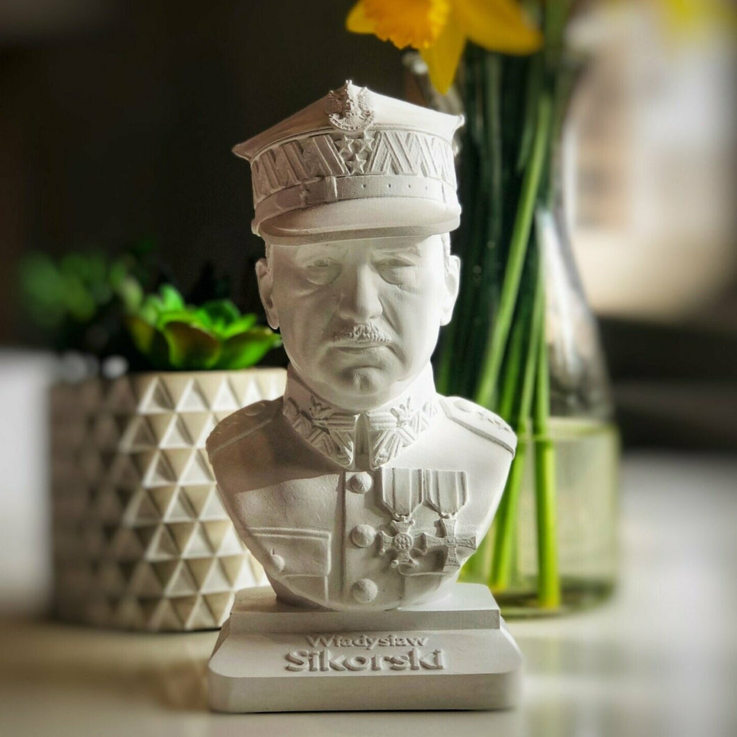 Władysław Sikorski White Handmade Alabaster and Plaster Bust Home Decor Art H20cm