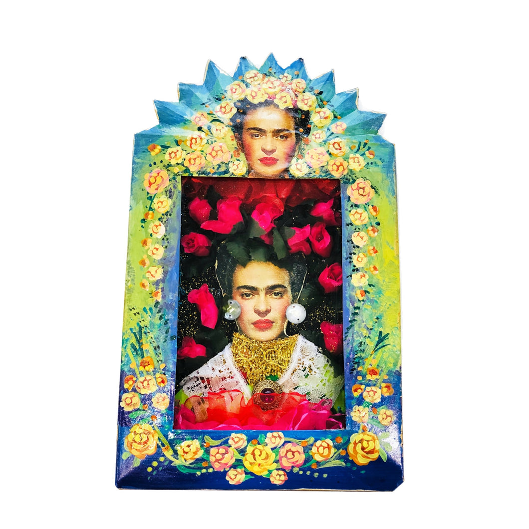 Frida Shrine Floral Diorama 26cm - Mexican Folk Art