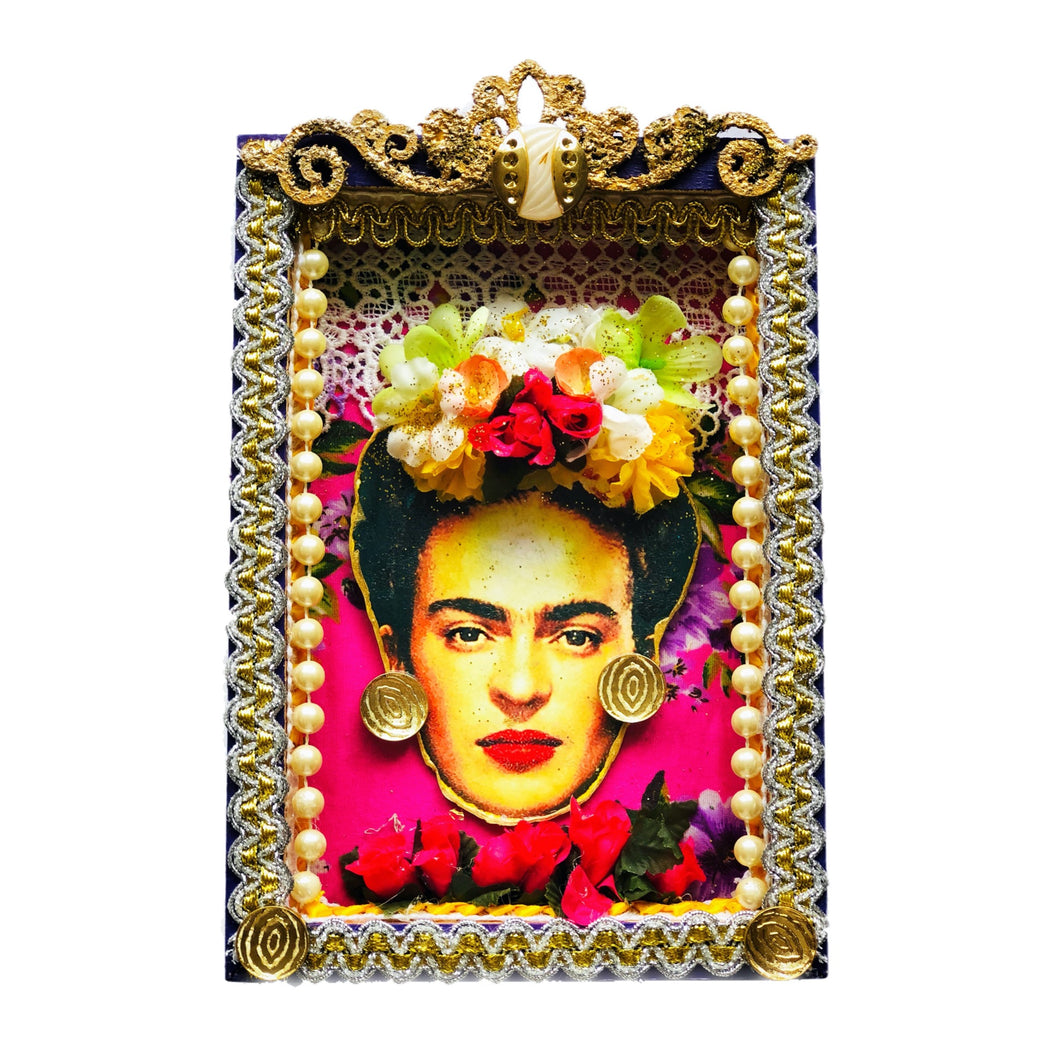 Frida Wooden Shrine 23cm with Flowers - Mexican Folk Art